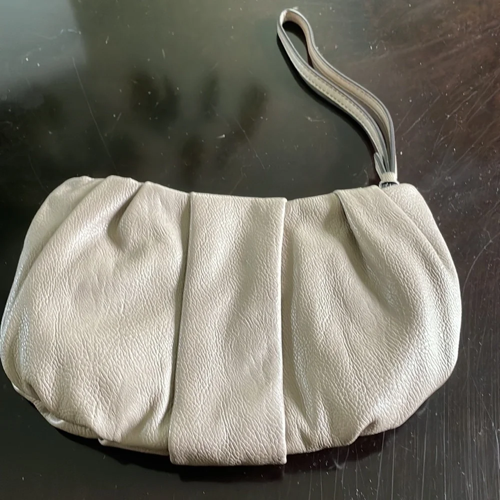 Simply Vera Vera Wang great preowned